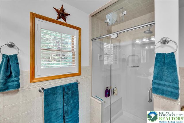 5194 Hamilton S, Hamilton Twp, PA 18353