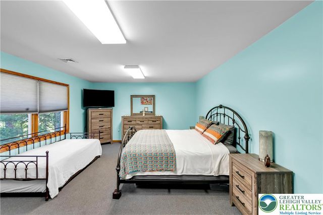 5194 Hamilton S, Hamilton Twp, PA 18353