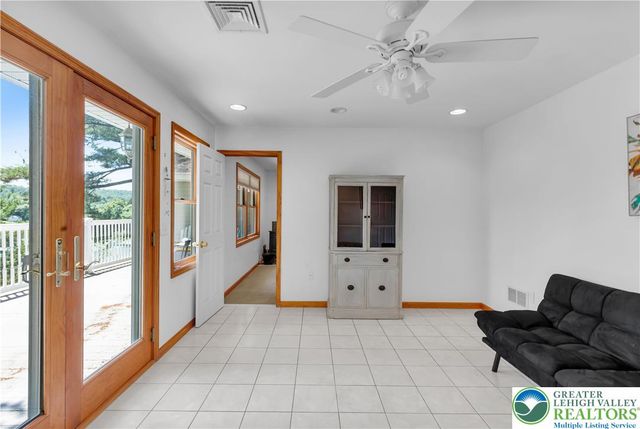 5194 Hamilton S, Hamilton Twp, PA 18353