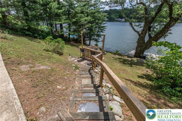 5194 Hamilton S, Hamilton Twp, PA 18353