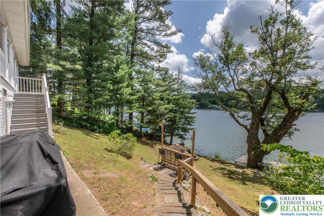 5194 Hamilton S, Hamilton Twp, PA 18353