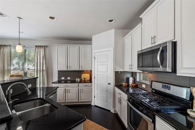7709 Menchaca RD 14, Austin, TX 78745