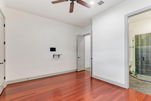 101 Blanco CT, Horseshoe Bay, TX 78657