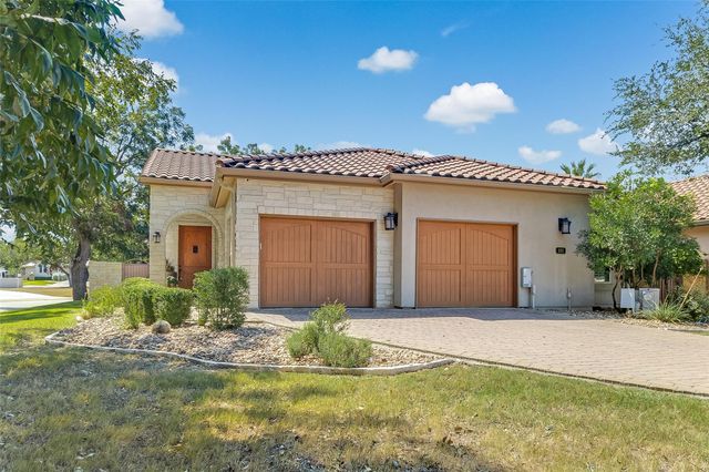 101 Blanco CT, Horseshoe Bay, TX 78657