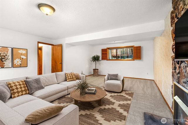 333 Wildcat Street SE, Lacey, WA 98503