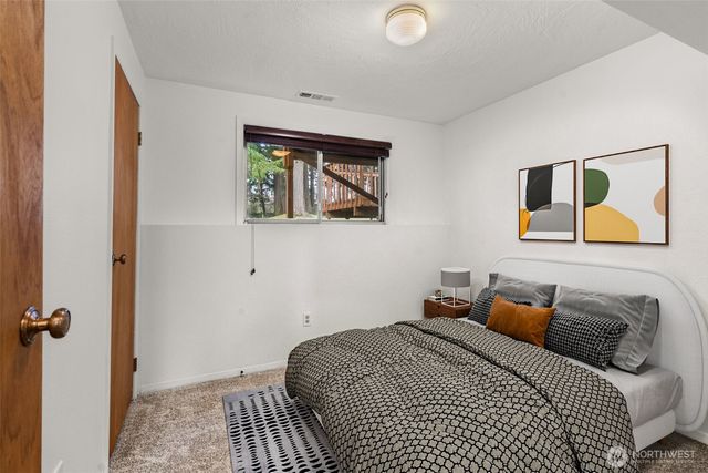 333 Wildcat Street SE, Lacey, WA 98503