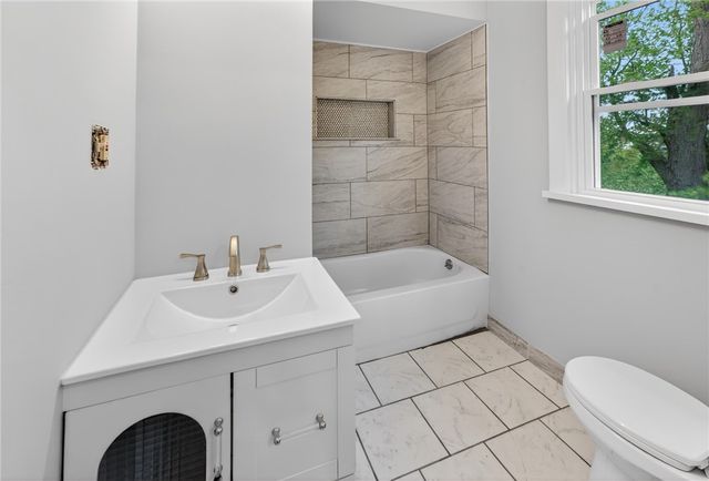 31 Bowdoin Street, Providence, RI 02909