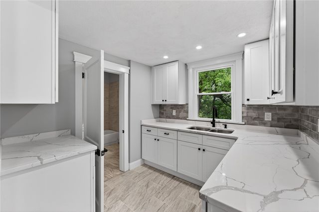 31 Bowdoin Street, Providence, RI 02909