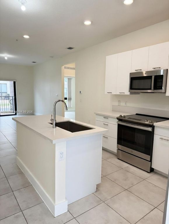 8301 NW 41st Street B107, Doral, FL 33166