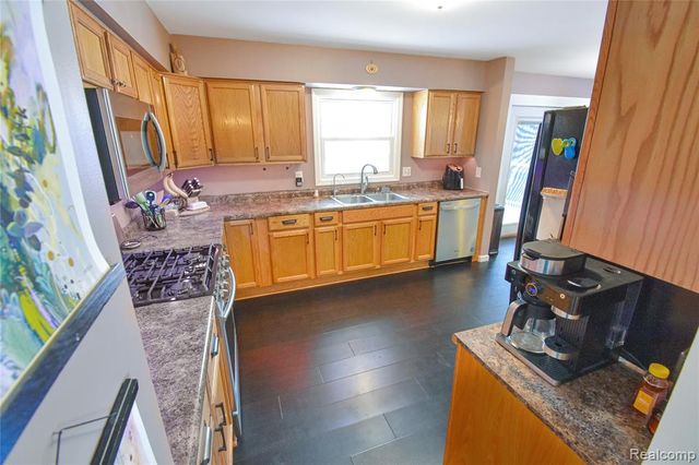 5629 Powderhorn Drive, Kalamazoo, MI 49009