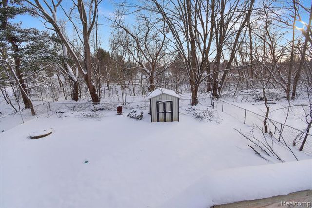 5629 Powderhorn Drive, Kalamazoo, MI 49009