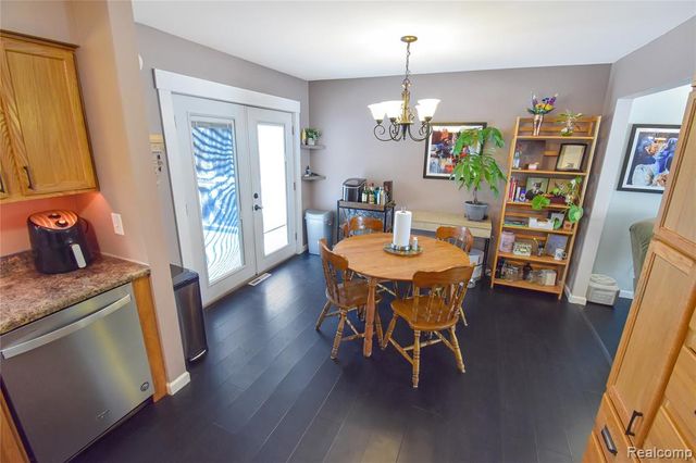 5629 Powderhorn Drive, Kalamazoo, MI 49009