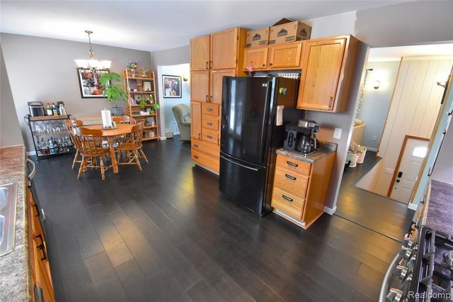 5629 Powderhorn Drive, Kalamazoo, MI 49009