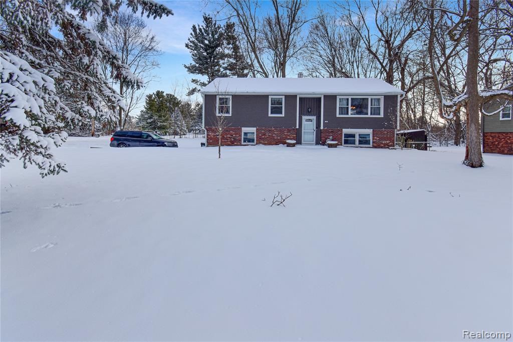 5629 Powderhorn Drive, Kalamazoo, MI 49009