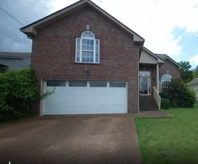 2820 Stokers Ln, N, Nashville, TN 37207