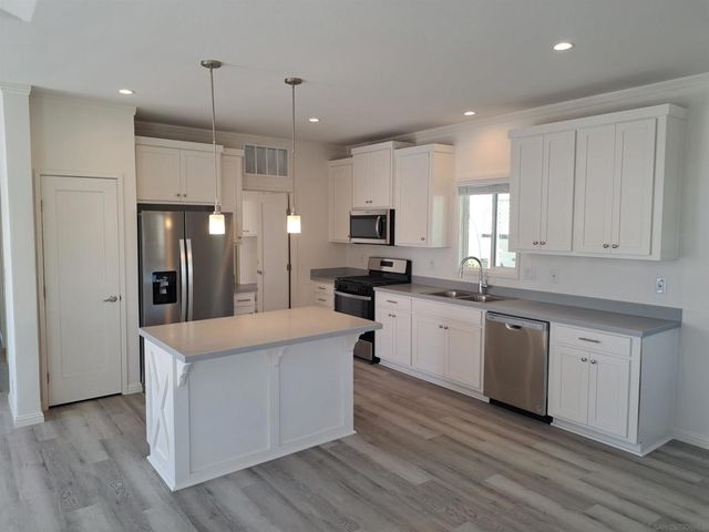 1401 W El Norte Parkway 282, San Marcos, CA 92069