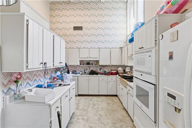 208 King Cotton Road, Brunswick, GA 31525