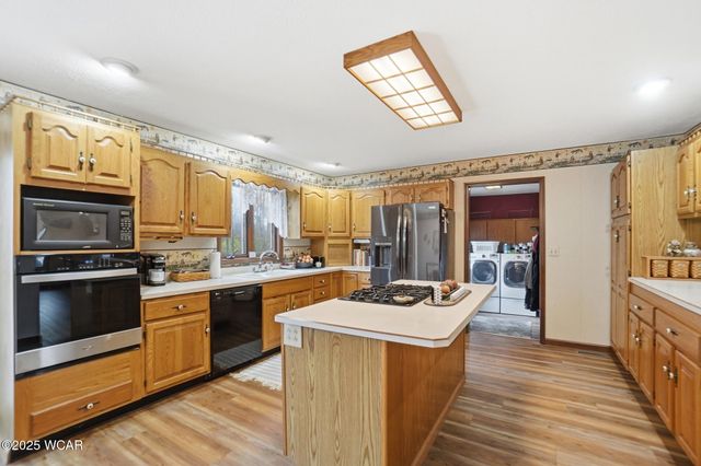 307 Ridge Crest Circle, Lima, OH 45801