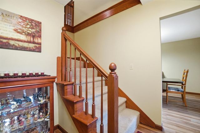 307 Ridge Crest Circle, Lima, OH 45801