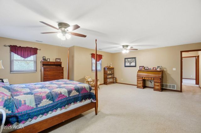 307 Ridge Crest Circle, Lima, OH 45801
