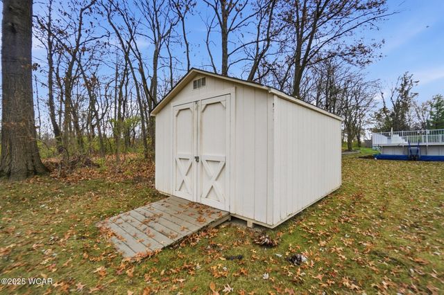 307 Ridge Crest Circle, Lima, OH 45801