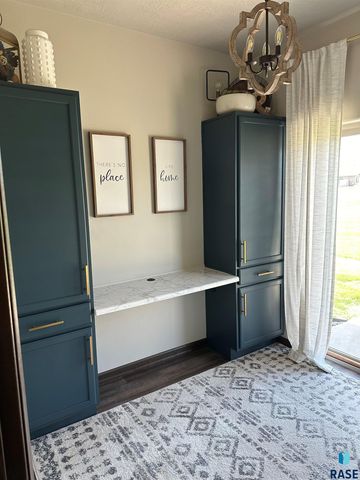 5928 S Bounty Pl, Sioux Falls, SD 57108