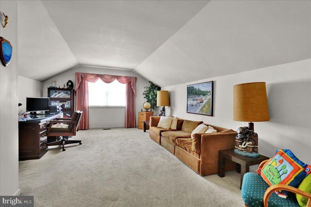 1727 COLONY DR, Reading, PA 19610