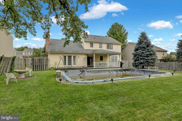 1727 COLONY DR, Reading, PA 19610