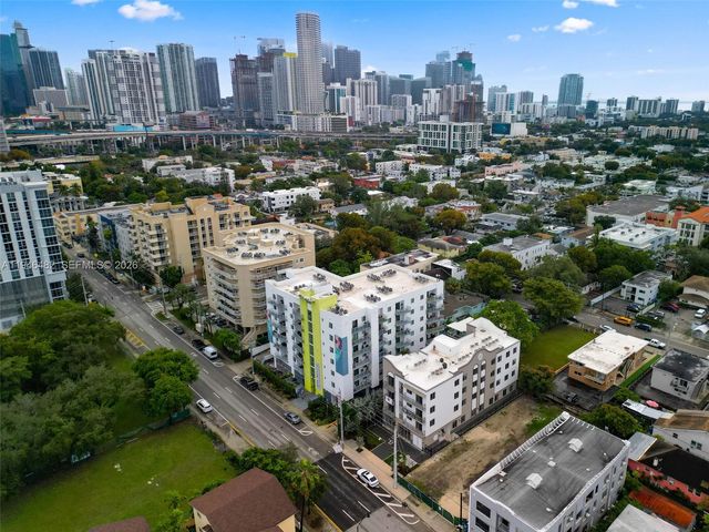 650 SW 1st St 304, Miami, FL 33130