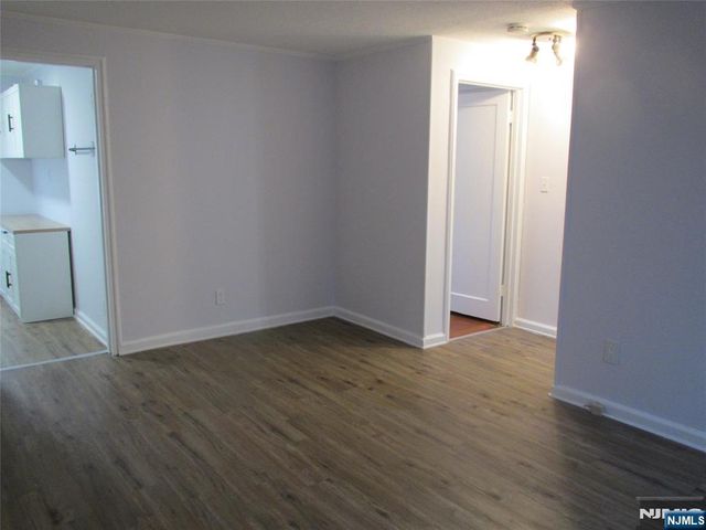 150 Vanderburgh A, Rutherford, NJ 07070