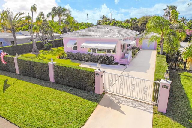 3216 Karen Drive, Delray Beach, FL 33483