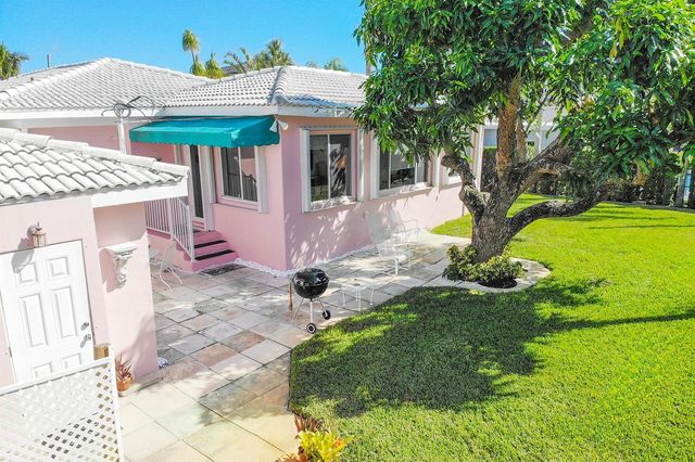 3216 Karen Drive, Delray Beach, FL 33483