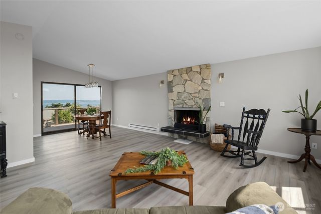 1264 Eagle Crest Drive, Oak Harbor, WA 98277