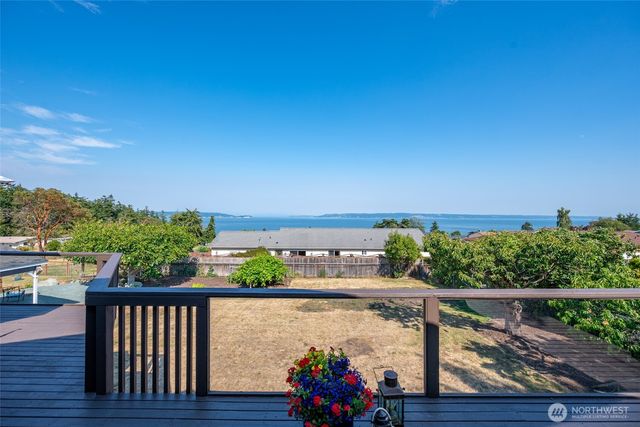 1264 Eagle Crest Drive, Oak Harbor, WA 98277