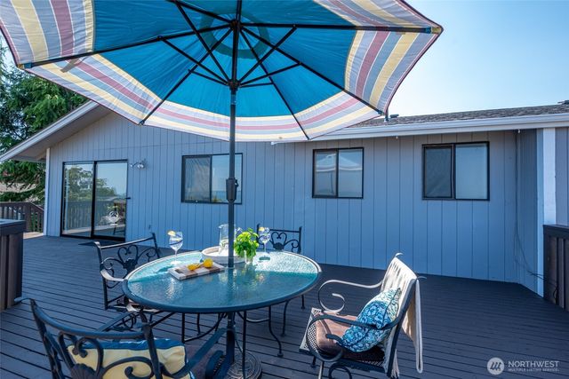 1264 Eagle Crest Drive, Oak Harbor, WA 98277
