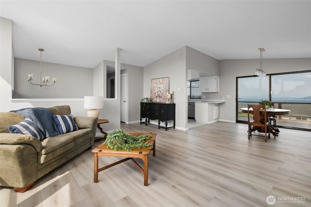 1264 Eagle Crest Drive, Oak Harbor, WA 98277
