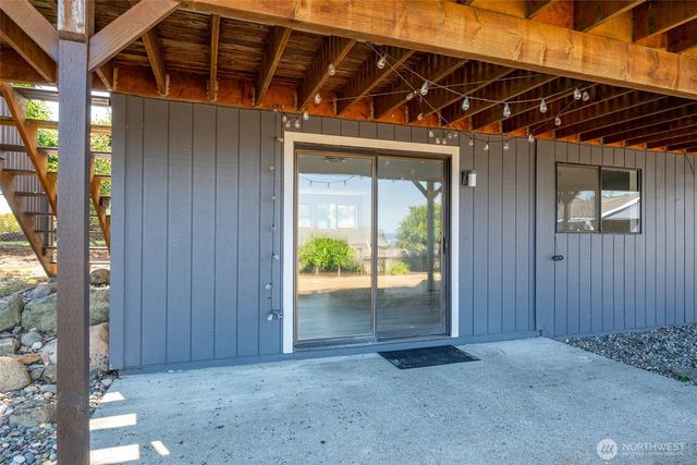 1264 Eagle Crest Drive, Oak Harbor, WA 98277