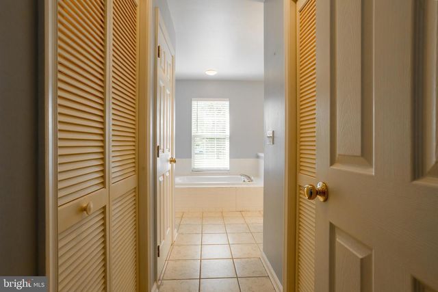 5709 ROYAL MILE BLVD, Salisbury, MD 21801