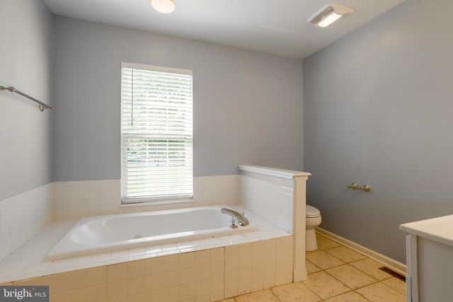 5709 ROYAL MILE BLVD, Salisbury, MD 21801