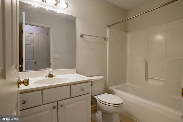 5709 ROYAL MILE BLVD, Salisbury, MD 21801