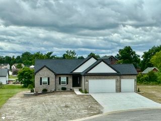 8317 Peninsula Circle, Grand Blanc, MI 48439