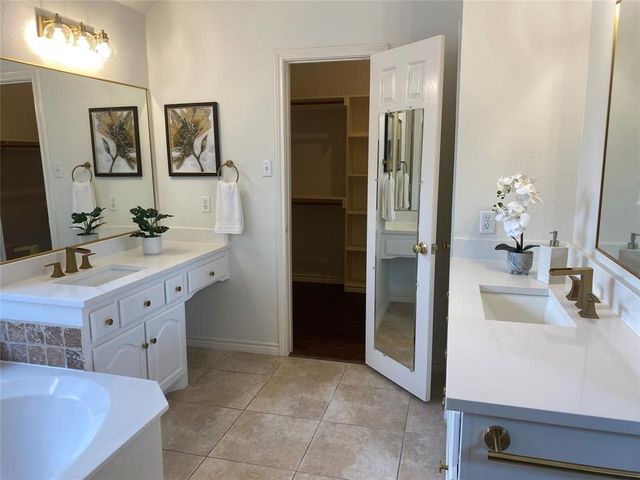 9421 Vista, Irving, TX 75063