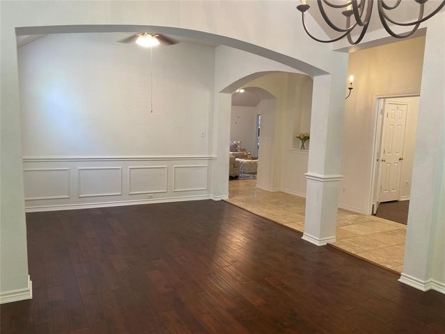 9421 Vista, Irving, TX 75063