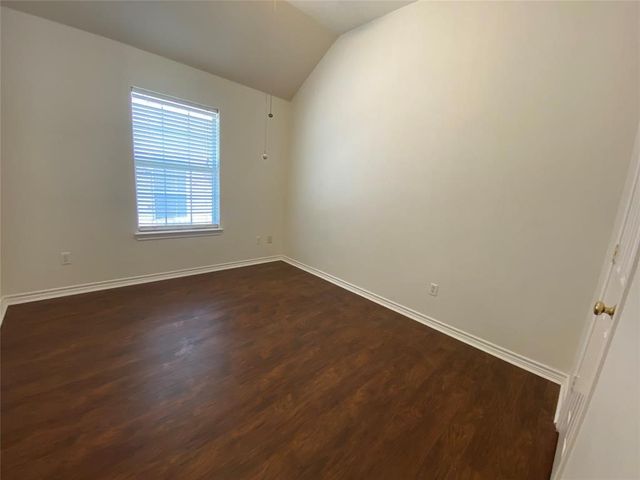 9421 Vista, Irving, TX 75063