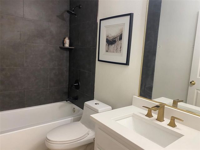 9421 Vista, Irving, TX 75063