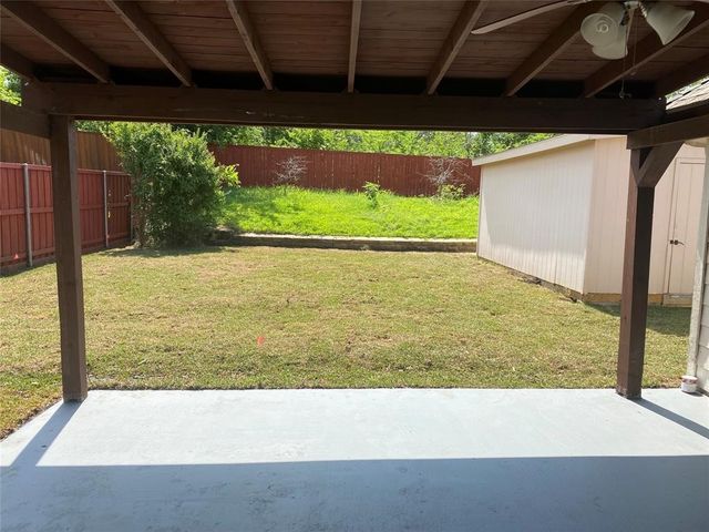 9421 Vista, Irving, TX 75063