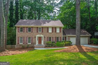 3838 Hunting Ridge Drive SW, Lilburn, GA 30047