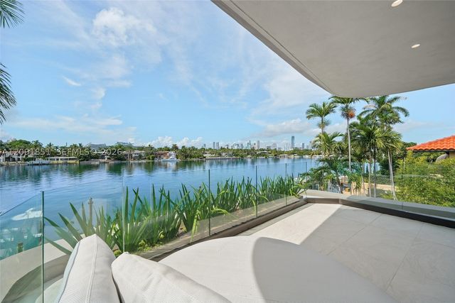 80 S Hibiscus Dr, Miami Beach, FL 33139