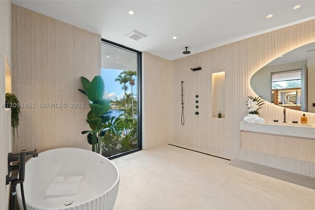 80 S Hibiscus Dr, Miami Beach, FL 33139