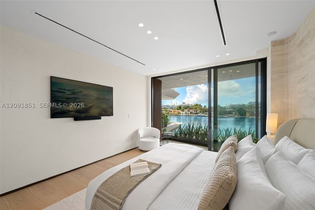 80 S Hibiscus Dr, Miami Beach, FL 33139